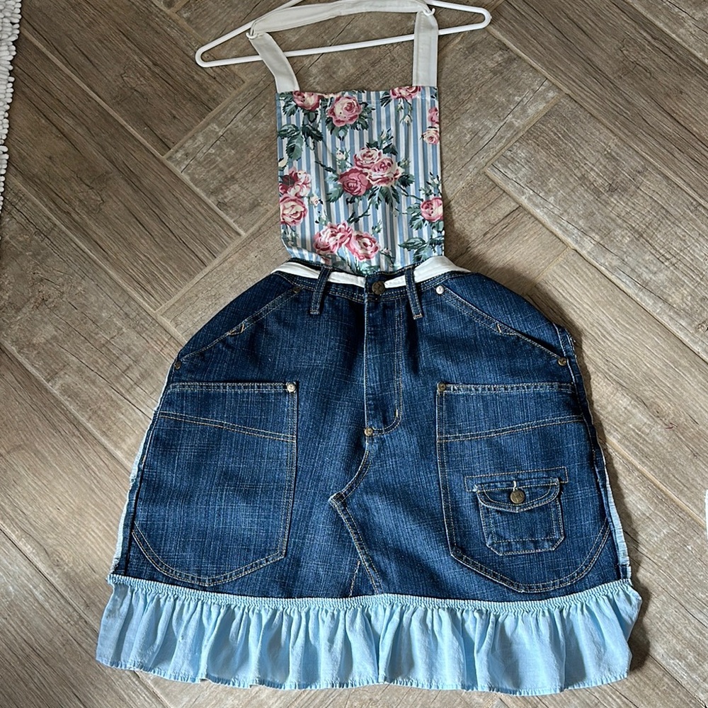 Floral Denim Apron with Ruffle Hem